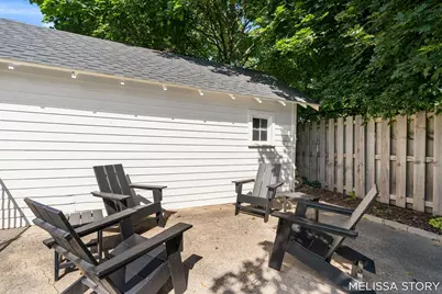 1011 Beechwood Street NE, Grand Rapids, MI 49505 - Photo 48