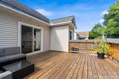 1011 Beechwood Street NE, Grand Rapids, MI 49505 - Photo 40