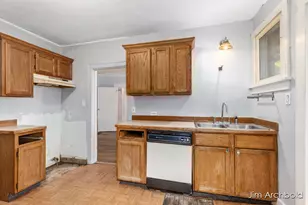 816 Jennette Ave NW, Grand Rapids, MI 49504 - Photo 10