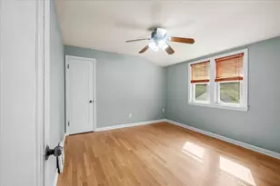 1319 Diamond Ave NE, Grand Rapids, MI 49505 - Photo 28