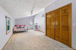 40 Rockview Dr NE, Rockford, MI 49341 - Photo 40