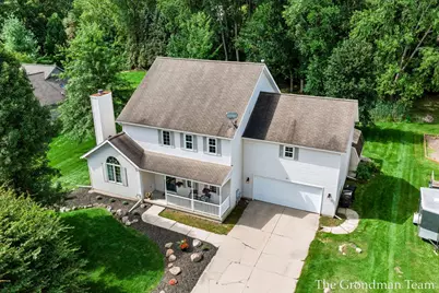 40 Rockview Drive NE, Rockford, MI 49341 - Photo 2