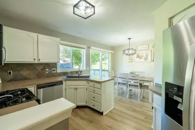 5791 Hickory Hill Court SE, Kentwood, MI 49512 - Photo 14