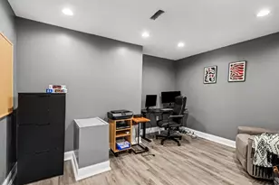 5655 Hillcrest Cir E, West Bloomfield, MI 48322 - Photo 20
