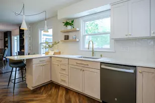 2222 Aberdeen Dr, Kalamazoo, MI 49008 - Photo 14