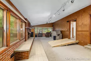 706 S Baldwin St, Greenville, MI 48838 - Photo 18