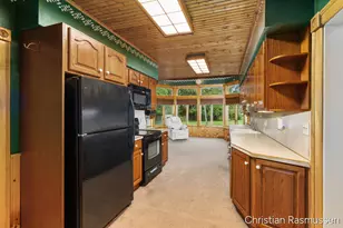 706 S Baldwin St, Greenville, MI 48838 - Photo 12
