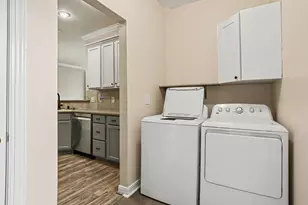 6101 Andover Woods Rd, Portage, MI 49024 - Photo 16