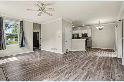 6101 Andover Woods Road, Portage, MI 49024 - Photo 4