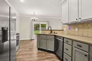 6101 Andover Woods Rd, Portage, MI 49024 - Photo 6