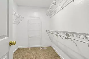 6101 Andover Woods Rd, Portage, MI 49024 - Photo 12