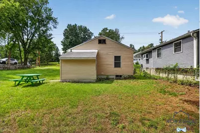 1662 Bristol Avenue NW, Grand Rapids, MI 49504 - Photo 20
