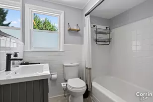 160 S Parklane Dr NE, Grand Rapids, MI 49505 - Photo 16
