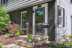 160 S Parklane Dr NE, Grand Rapids, MI 49505 - Photo 2