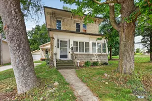 445 N State St, Ionia, MI 48846 - Photo 1