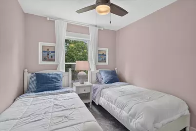 6816 Division Avenue N, Comstock Park, MI 49321 - Photo 32