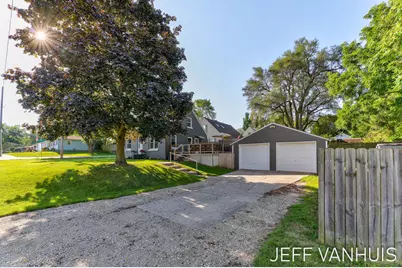 1270 Cedar Street NE, Grand Rapids, MI 49503 - Photo 34