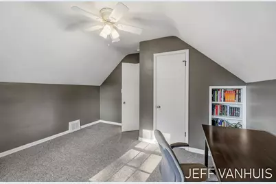 1270 Cedar Street NE, Grand Rapids, MI 49503 - Photo 24