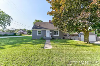 1270 Cedar Street NE, Grand Rapids, MI 49503 - Photo 36