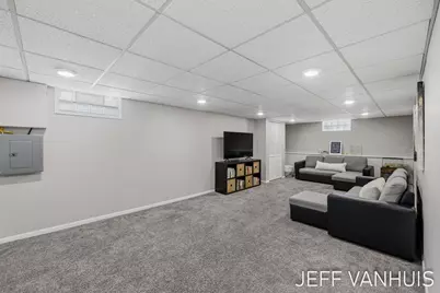 1270 Cedar Street NE, Grand Rapids, MI 49503 - Photo 26