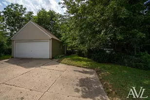 315 Bristol Ave NW, Grand Rapids, MI 49504 - Photo 32