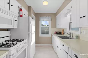 2836 Sharon Ave SW, Wyoming, MI 49519 - Photo 4