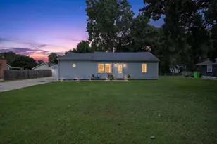 717 23rd St, Jackson, MI 49203 - Photo 1