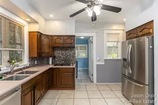 706 Lafayette Ave SE, Grand Rapids, MI 49503 - Photo 10