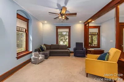 706 Lafayette Avenue SE, Grand Rapids, MI 49503 - Photo 8
