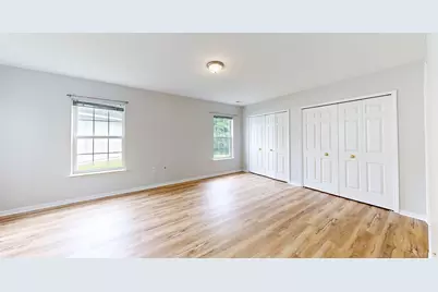 2718 S Knightsbridge Circle, Ann Arbor, MI 48105 - Photo 10