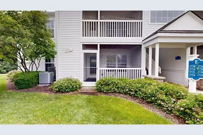 2718 S Knightsbridge Circle, Ann Arbor, MI 48105 - Photo 2
