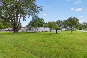 9440 Stetler Dr, Jackson, MI 49201 - Photo 2