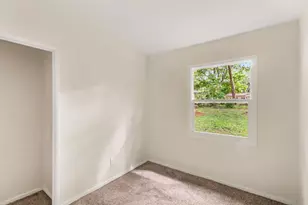 2410 Monterey Dr, Kalamazoo, MI 49004 - Photo 20