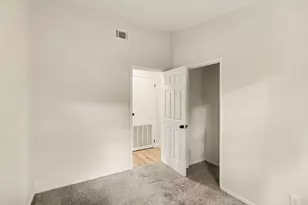 2410 Monterey Dr, Kalamazoo, MI 49004 - Photo 16