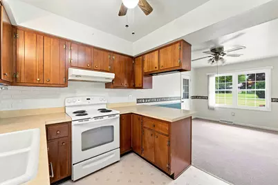 102 Sherwood Drive, Hastings, MI 49058 - Photo 10
