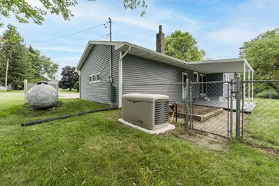 102 Sherwood Drive, Hastings, MI 49058 - Photo 4
