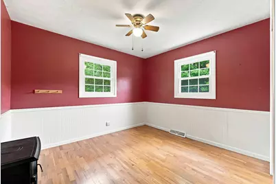 102 Sherwood Drive, Hastings, MI 49058 - Photo 18