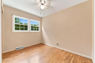 102 Sherwood Drive, Hastings, MI 49058 - Photo 16