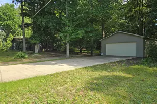 306 Indian Lakes Rd NW, Sparta, MI 49345 - Photo 18