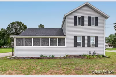 292 W Muskegon Street, Cedar Springs, MI 49319 - Photo 1