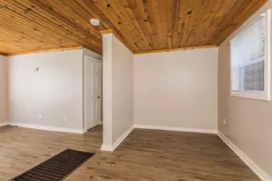 1122 3rd St NW, Grand Rapids, MI 49504 - Photo 4
