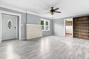 136 East Ave N, Battle Creek, MI 49017 - Photo 4