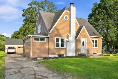 136 E Ave N, Battle Creek, MI 49017 - Photo 1