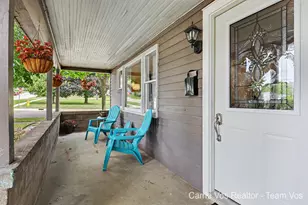 434 Morse St, Ionia, MI 48846 - Photo 2
