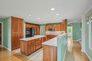 7811 Cardinal Dr, Jenison, MI 49428 - Photo 12