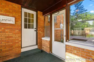 210 Hope Ave, Holland, MI 49423 - Photo 24