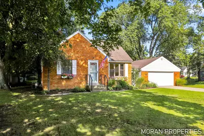210 Hope Avenue, Holland, MI 49423 - Photo 1