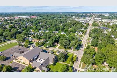 210 Hope Avenue, Holland, MI 49423 - Photo 40