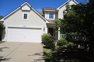 4823 N Ridgeside Cir, Ann Arbor, MI 48105 - Photo 2