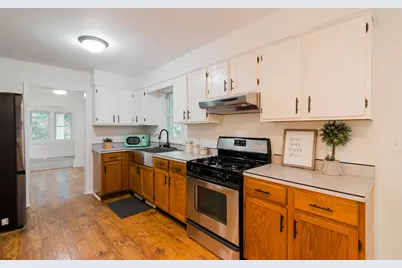 1054 Haines Street NW, Grand Rapids, MI 49504 - Photo 10
